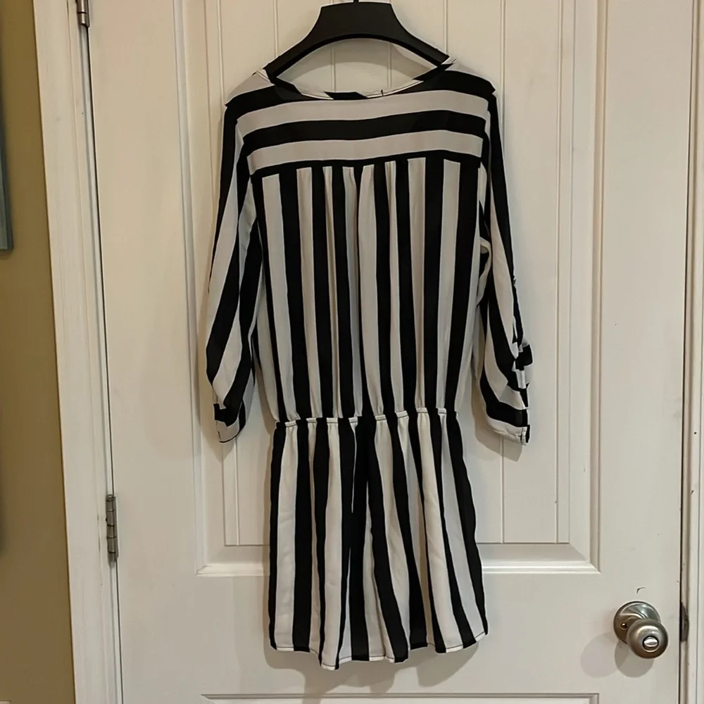 Kensie small Black and White Striped Romper - Picture 4 of 5